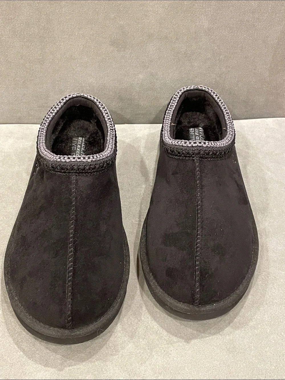 Skechers Black Faux-Suede Mule Slippers Renten Ulrich Mens 9 - Women’s 10.5